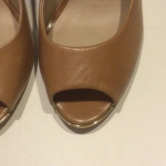 Michael Kors Leather Wedges - Picture 3 of 9